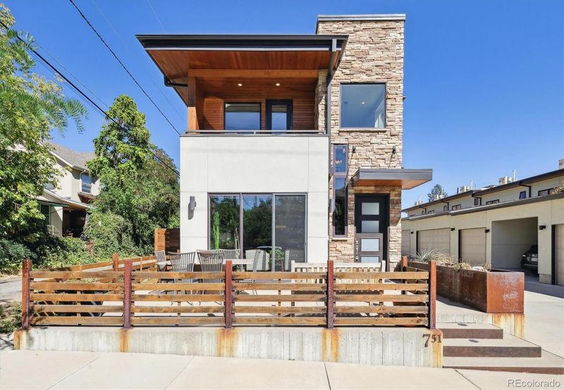751 Cheyenne St, Golden, CO 80401