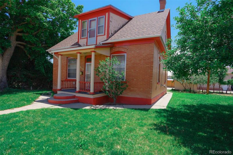 119 E 8th St, Walsenburg, CO 81089