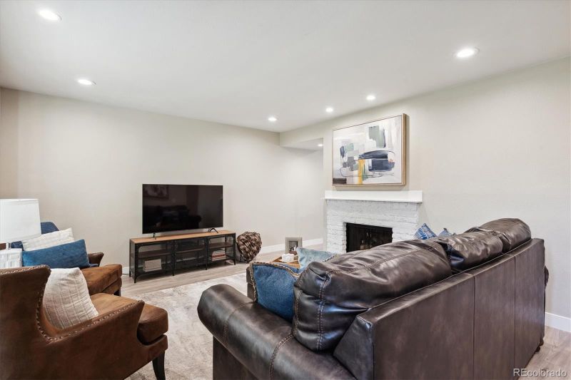 2471 E Geddes Ave, Centennial, CO 80122