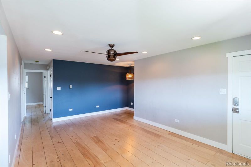 2262 S Valley Hw #3, Denver, CO 80222