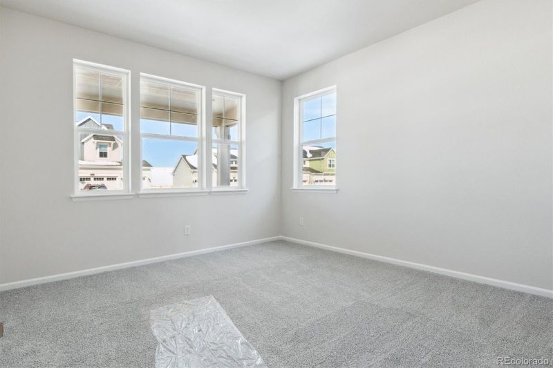 654 Penn Rd, Elizabeth, CO 80107