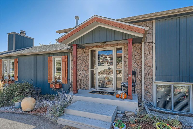 6815 Estes Dr, Arvada, CO 80004