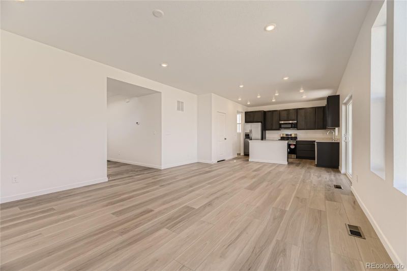 39571 Congress Ln, Elizabeth, CO 80107