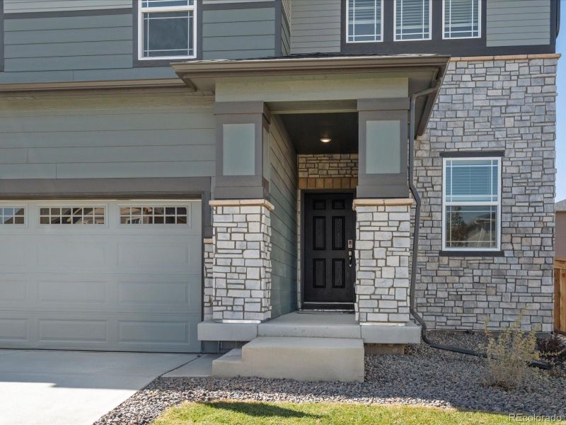 9061 Quintero St, Commerce City, CO 80022