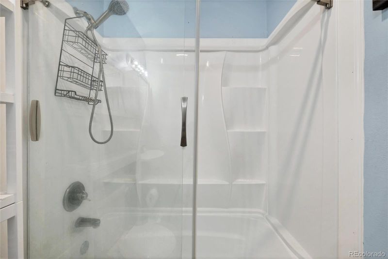 1268 S Uvalda St, Aurora, CO 80012
