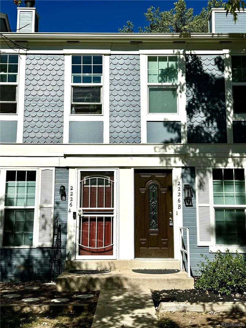 2226 S Jasper Way #B, Aurora, CO 80013