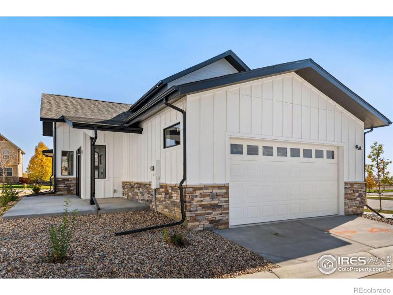 733 Campfire Dr, Fort Collins, CO 80524