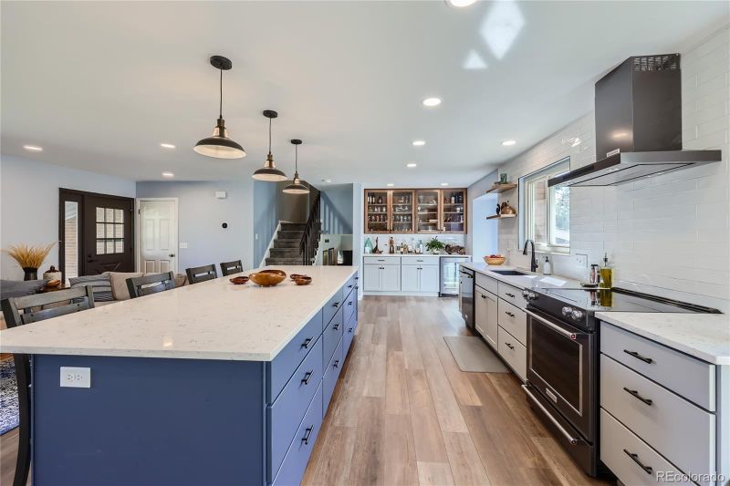 8632 E Doane Pl, Denver, CO 80231