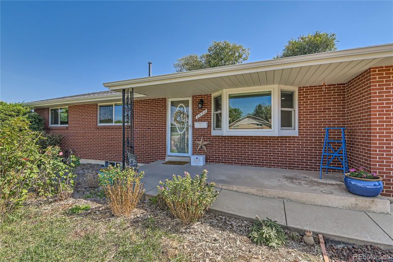 3032 S Gray St, Denver, CO 80227