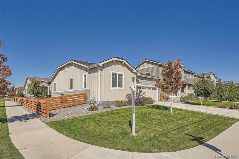 698 Eva Peak Dr, Erie, CO 80516