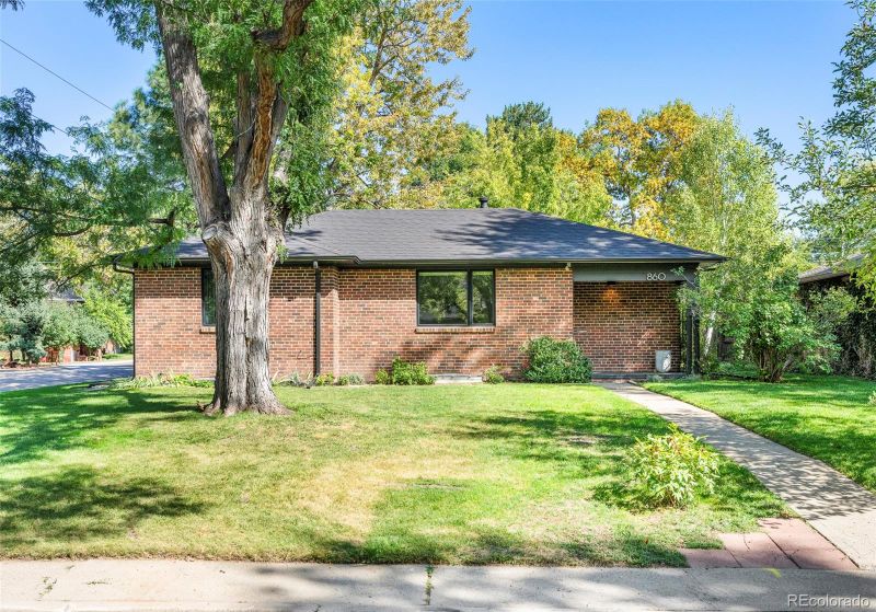 860 Niagara St, Denver, CO 80220