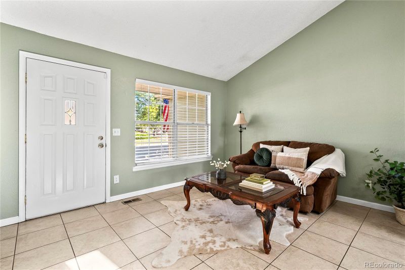 4153 S Dunkirk Way, Aurora, CO 80013