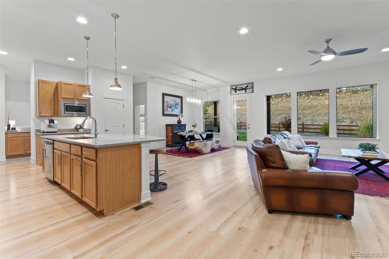 18407 W 95th Ave, Arvada, CO 80007