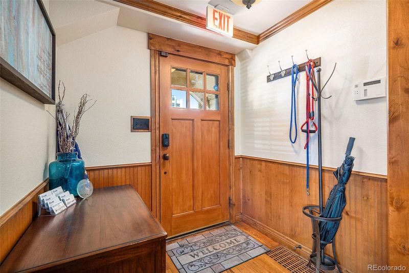 706 Wilcox St, Castle Rock, CO 80104