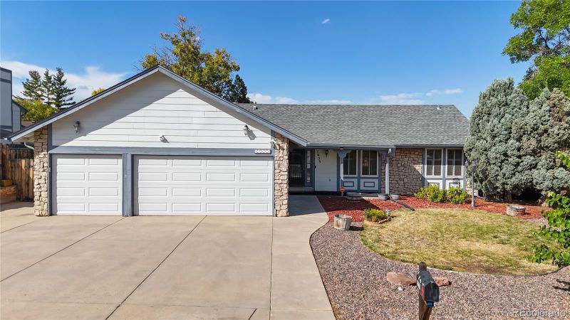 17653 E Tennessee Dr, Aurora, CO 80017