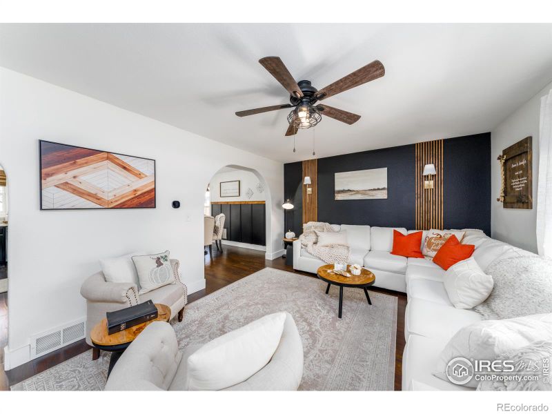 1143 Hemlock Dr, Windsor, CO 80550