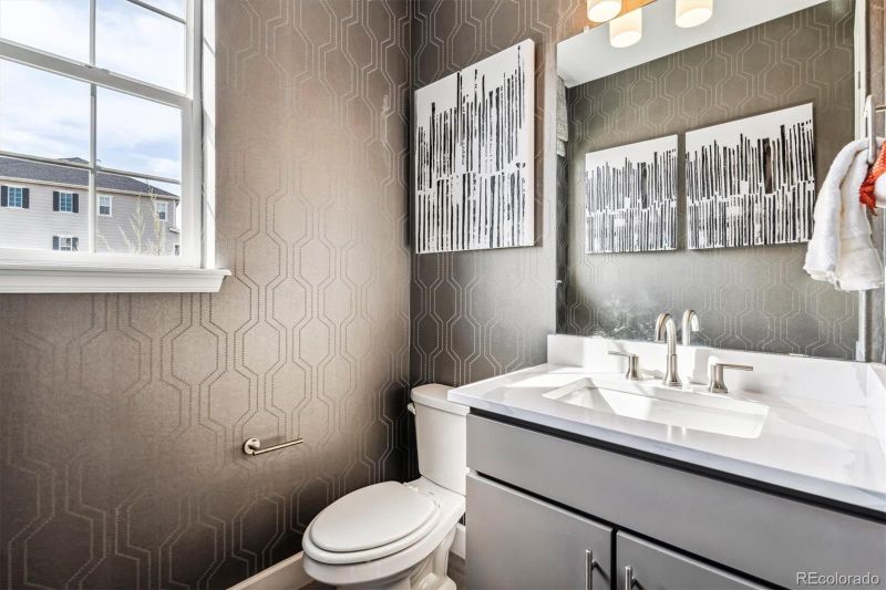 7243 S Waterloo Way, Aurora, CO 80016