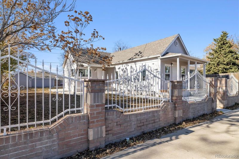 4725 Grant St, Denver, CO 80216
