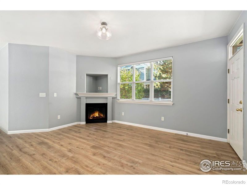 2011 Grays Peak Dr #101, Loveland, CO 80538