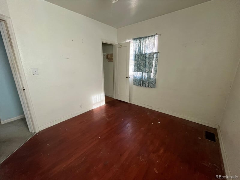 176 11th St, Burlington, CO 80807