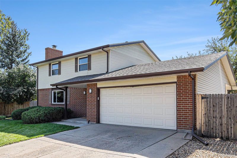 6841 Gray Dr, Arvada, CO 80003