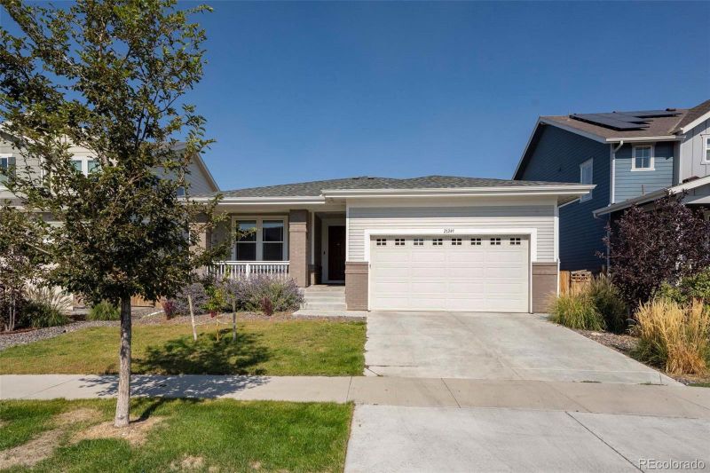 21249 E 61st Ave, Aurora, CO 80019
