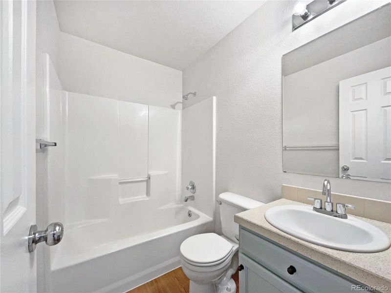 3504 Watermans Landing Dr, Evans, CO 80620