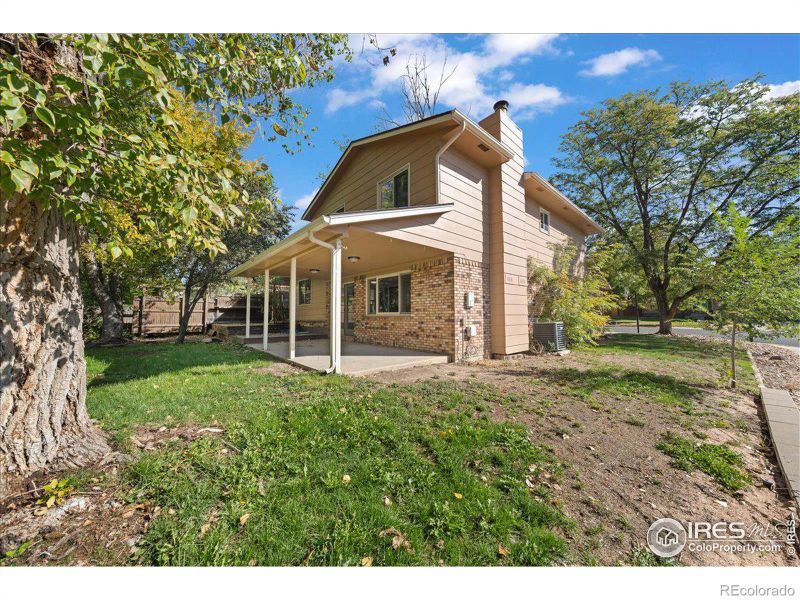 705 Elliott St, Longmont, CO 80504