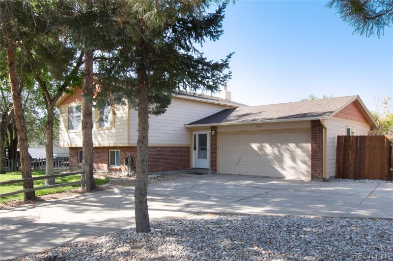 11565 Birch Dr, Thornton, CO 80233