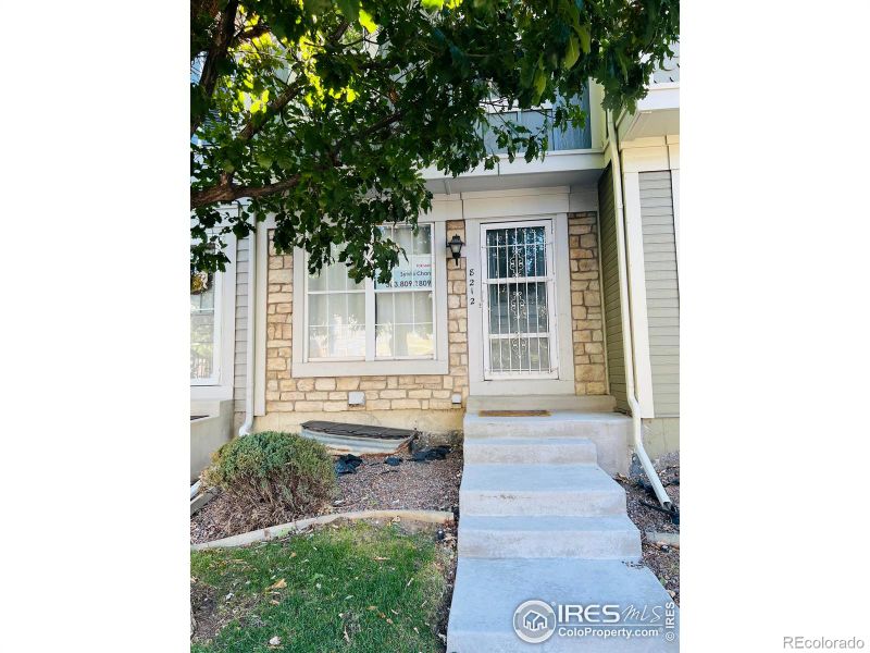 8212 S Fillmore Cir, Centennial, CO 80122