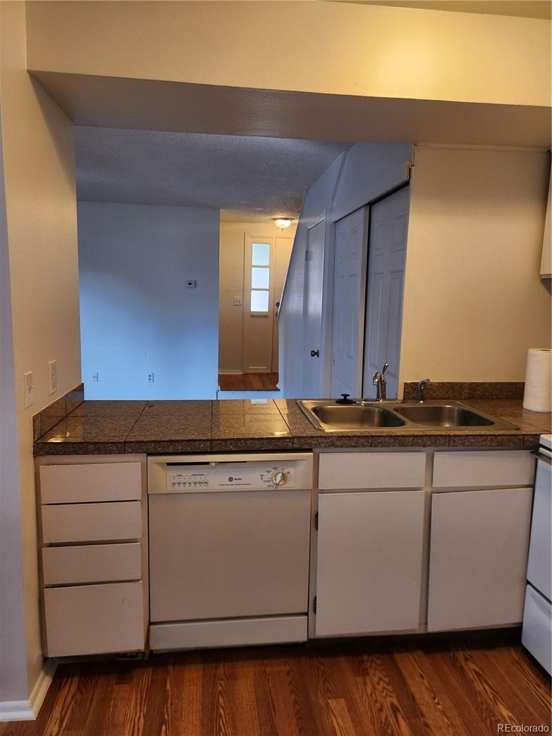2604 S Xanadu Way #B, Aurora, CO 80014