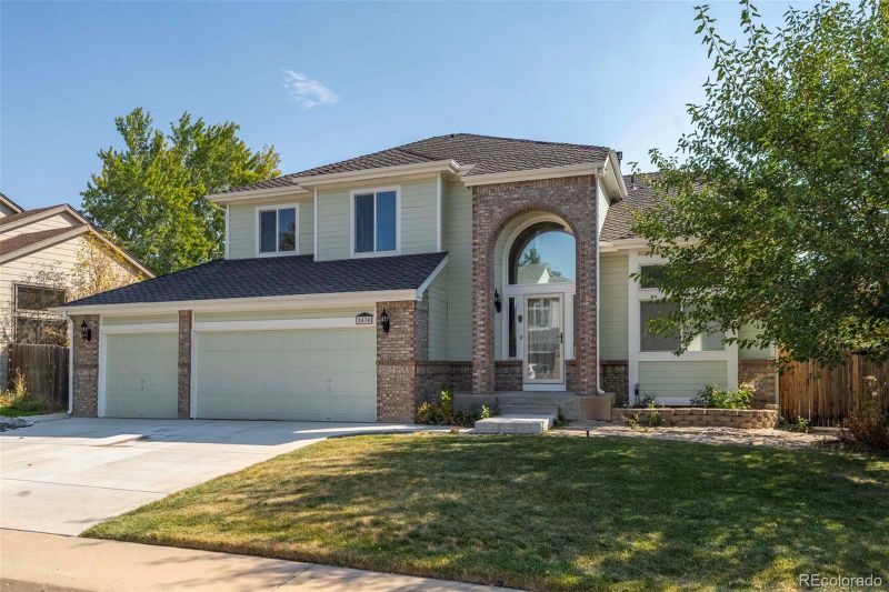 8434 Parfet Ct, Arvada, CO 80005
