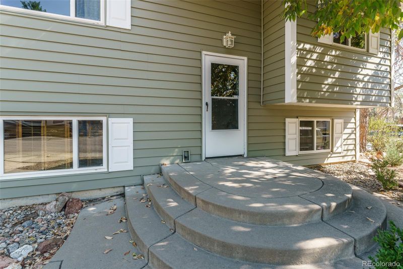 6352 S Johnson St, Littleton, CO 80123