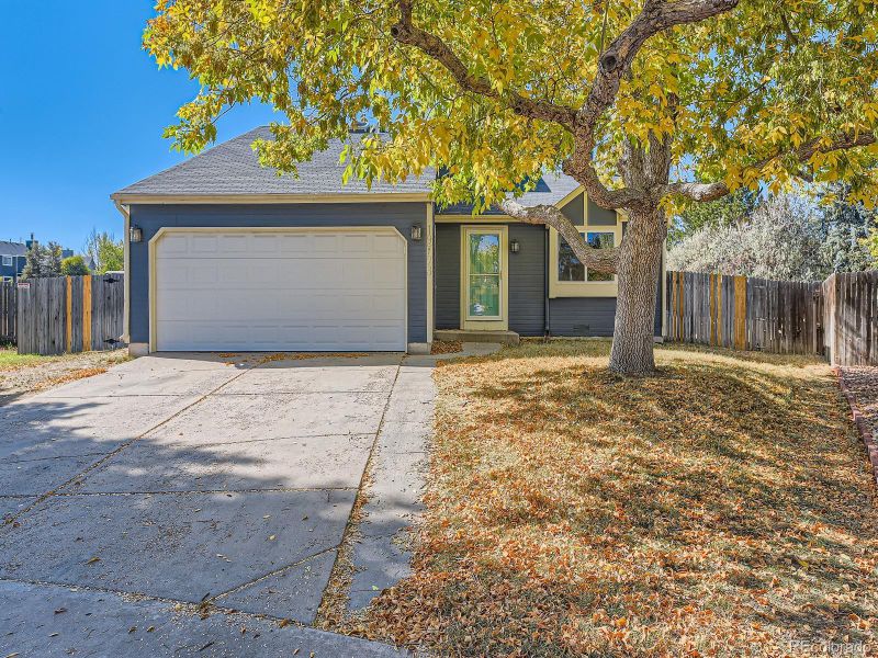 19723 E Wagontrail Dr, Centennial, CO 80015