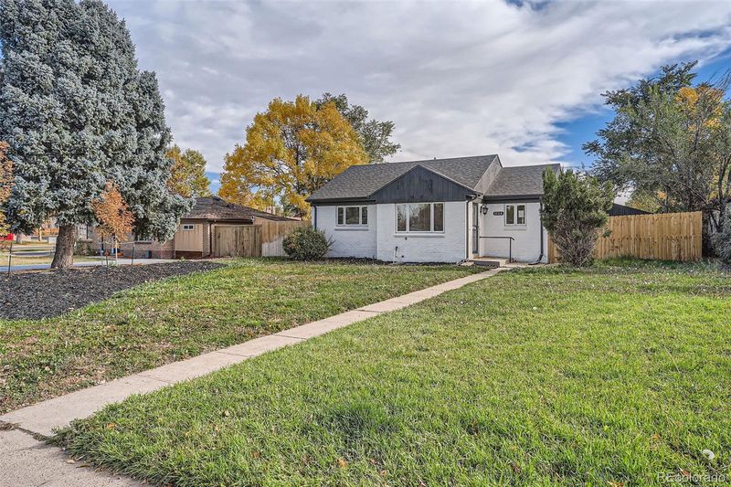 3130 N Steele St, Denver, CO 80205