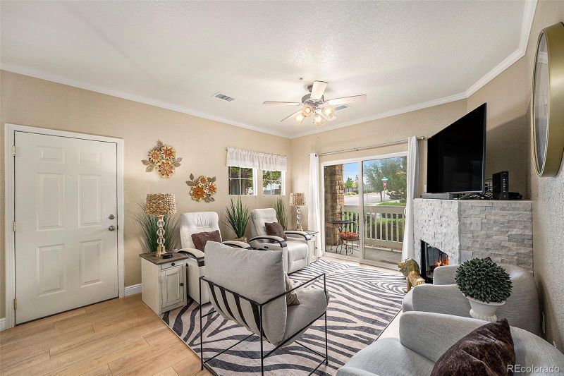 9511 Pearl Cir #102, Parker, CO 80134