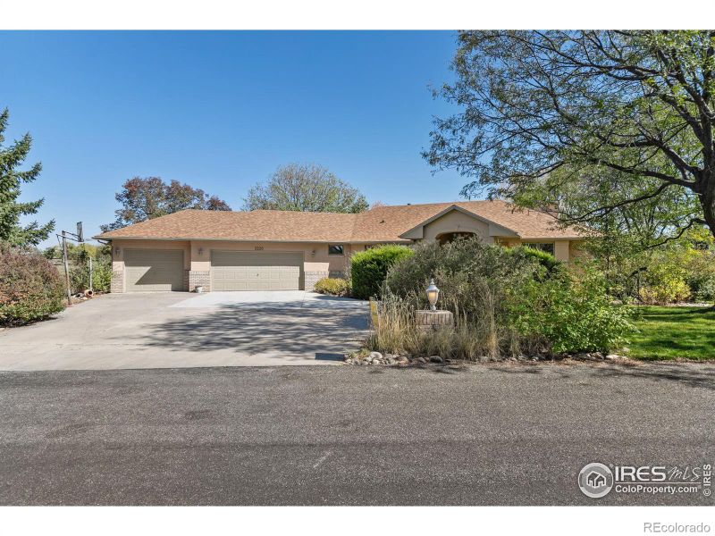3220 Spring Mountain Ct, Loveland, CO 80537