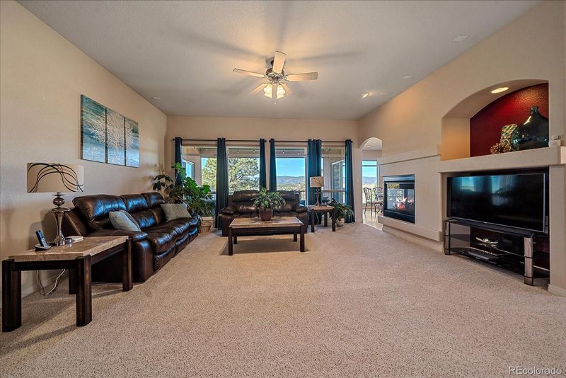 20348 High Pines Dr, Monument, CO 80132