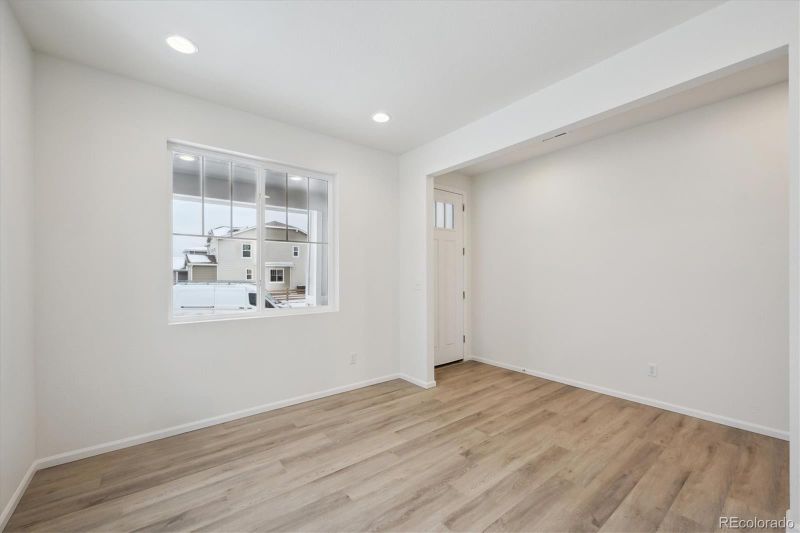 811 Goodrich Peak St, Erie, CO 80516