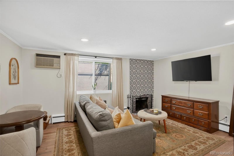 336 N Grant St #206, Denver, CO 80203