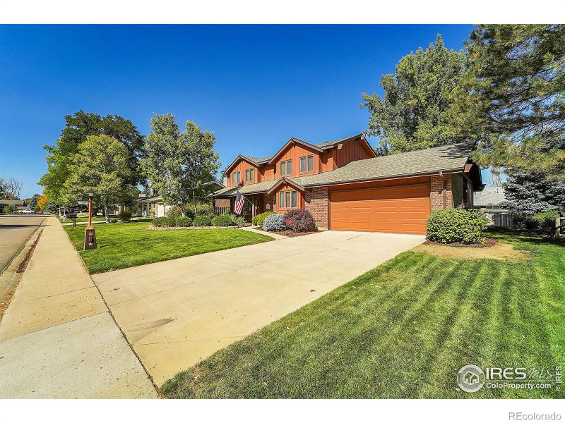 1233 Winslow Cir, Longmont, CO 80504