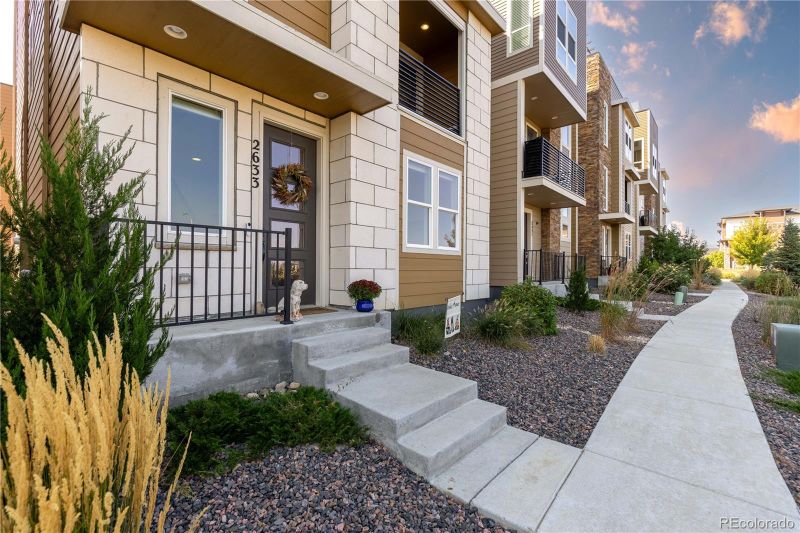 2633 Channel Dr, Highlands Ranch, CO 80129