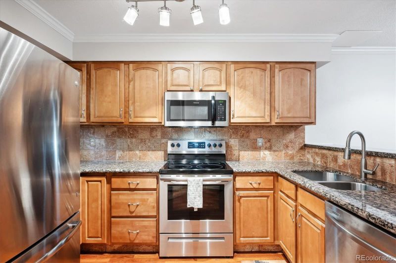 8765 W Cornell Ave #9, Lakewood, CO 80227