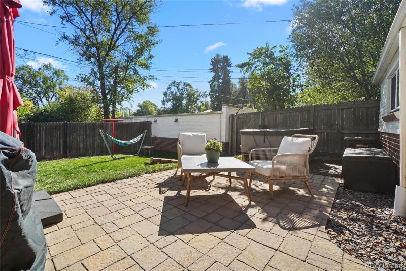 1206 Kearney St, Denver, CO 80220