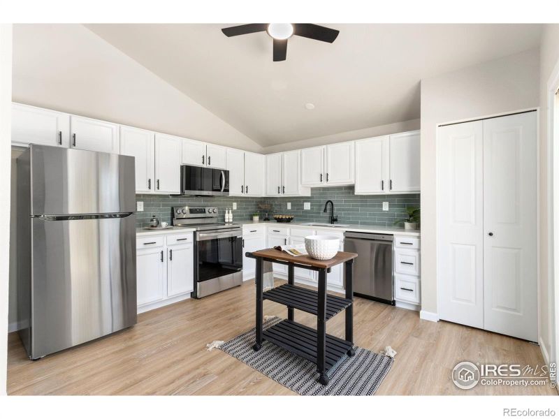 631 Larkbunting Dr, Fort Collins, CO 80526
