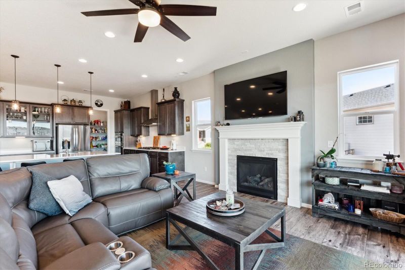 6896 Mentha Dr, Castle Rock, CO 80108