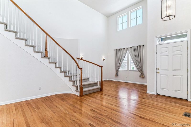 10716 Wynspire Rd, Highlands Ranch, CO 80130