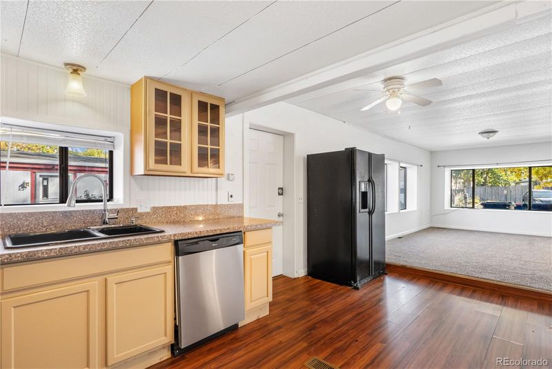 1206 Maclaughlin Ct, Dacono, CO 80514
