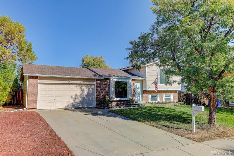 17663 E Arizona Ave, Aurora, CO 80017