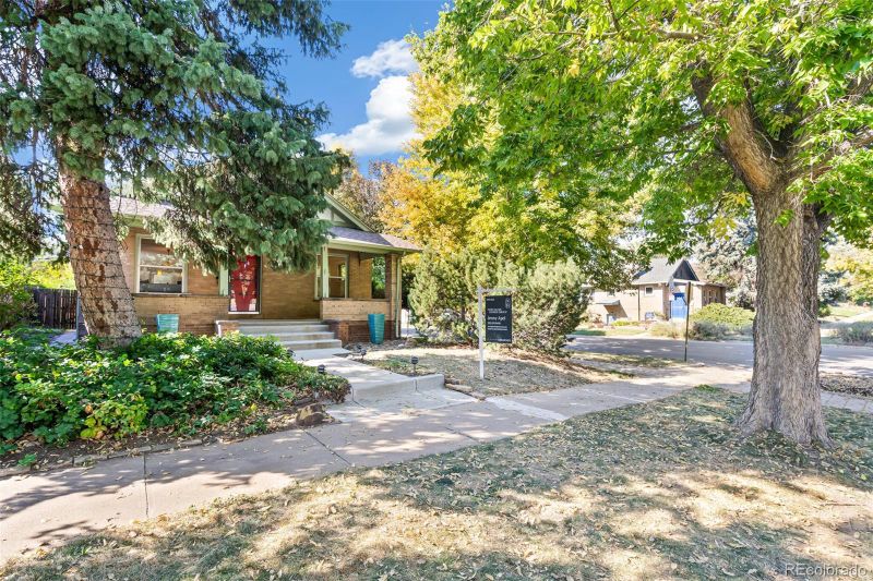 2657 N Josephine St, Denver, CO 80205